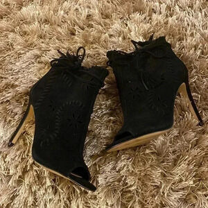 IVANKA Trump boots size 7